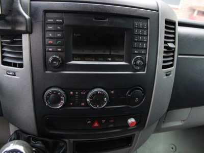 Volkswagen Crafter 35 2.0 TDI L2H2 / Camera / Loopdeur / Cruise / inrichting laadruimte 20