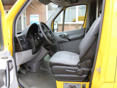 Volkswagen Crafter 35 2.0 TDI L2H2 / Camera / Loopdeur / Cruise / inrichting laadruimte 3
