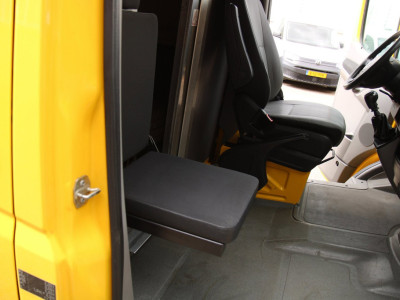 Volkswagen Crafter 35 2.0 TDI L2H2 / Camera / Loopdeur / Cruise / inrichting laadruimte 4