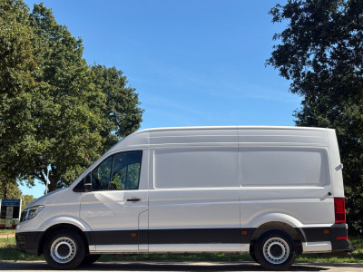 Volkswagen Crafter 35 2.0 TDI L3H2|177PK|Trekhaak 3000KG|EURO6|achteruitrijcamera|apple carplay|parkeersensoren|cruise|LED|airco foto 2