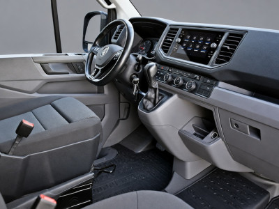 Volkswagen Crafter 35 2.0 TDI L3H2 PB Edition Adaptieve Cruise, Camera, Carplay, LED, Multimedia, 177pk, Automaat, Clima, Trekhaak, Uniek! foto 7