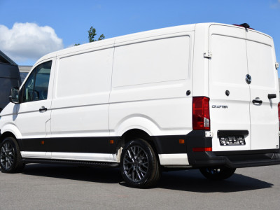 Volkswagen Crafter 35 2.0 TDI L3H2 PB Edition Camera, Cruise, Carplay, LED, Stoelverwarming, Clima, Multimedia, 177pk, Automaat, Uniek! foto 3