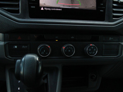 Volkswagen Crafter 35 2.0 TDI L3H3 177PK Automaat / Camera / App Connect / 3 zits foto 18