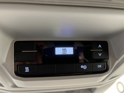 Volkswagen Crafter 35 2.0 TDI L3H3 180 PK Automaat / Euro 6 / Servicebus / Modul-System Inrichting / Euro 6 / 220V. / Trekhaak 3.000 KG / Airco / Adap. Cruise Control / Camera / CarPlay / 7.200 KM !! foto 16