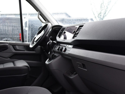 Volkswagen Crafter 35 2.0 TDI L3H3 Black Edition Camera, Carplay, LED, 177pk, Automaat, Standkachel, Geveerde stoel, Uniek! foto 14