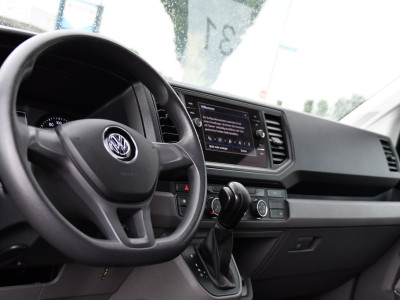 Volkswagen Crafter 35 2.0 TDI L3H3 Black Edition Camera, Carplay, LED, 177pk, Automaat, Standkachel, Geveerde stoel, Uniek! foto 9
