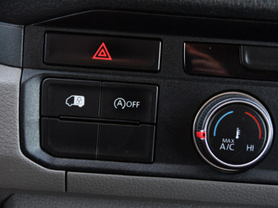 Volkswagen Crafter 35 2.0 TDI L3H3 Black Edition Camera, Cruise, Carplay, Automaat, Trekhaak, 177pk, Airco, Multimedia, Uniek! foto 19