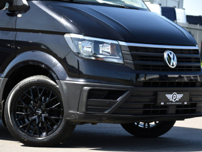 Volkswagen Crafter 35 2.0 TDI L3H3 Black Edition Camera, Cruise, Carplay, Automaat, Trekhaak, 177pk, Airco, Multimedia, Uniek! foto 3