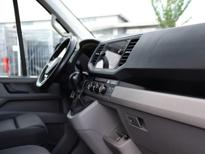 Volkswagen Crafter 35 2.0 TDI L3H3 Black Edition Full options! Adaptieve Cruise, Camera, Carplay, LED, Standkachel, Stoelverwarming, Dodehoek, Massagestoel, Automaat, Uniek! foto 18