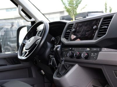 Volkswagen Crafter 35 2.0 TDI L3H3 Black Edition Full options! Adaptieve Cruise, Camera, Carplay, LED, Standkachel, Stoelverwarming, Dodehoek, Massagestoel, Automaat, Uniek! foto 19
