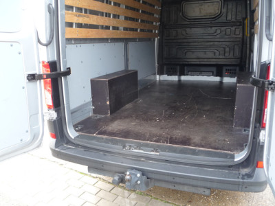 Volkswagen Crafter 35 2.0 TDI L3H3 Comfortline voorheen L2H2 FWD 140 pk 12-23 trekhaak 3000kg foto 15