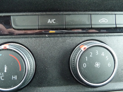 Volkswagen Crafter 35 2.0 TDI L3H3 Comfortline voorheen L2H2 FWD 140 pk 12-23 trekhaak 3000kg foto 9