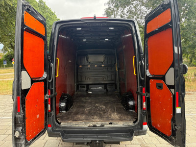 Volkswagen Crafter 35 2.0 TDI L3H3 Highline|140PK|Automaat|airco|cruise|apple carplay|achteruitrijcamer|trekhaak 3000KG trek|EURO6 foto 8