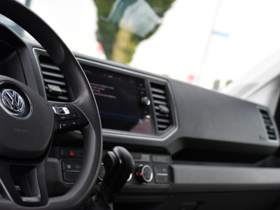 Volkswagen Crafter 35 2.0 TDI L3H3 Highline Cruise, Carplay, LED, Automaat, 177pk, Sensoren, Multimedia, Geveerde stoel, Uniek! foto 12