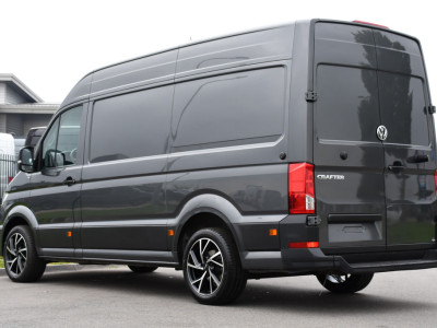 Volkswagen Crafter 35 2.0 TDI L3H3 Highline Cruise, Carplay, LED, Automaat, 177pk, Sensoren, Multimedia, Geveerde stoel, Uniek! foto 3