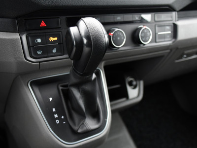 Volkswagen Crafter 35 2.0 TDI L3H3 Highline PB Edition Full Options! Adaptieve Cruise, Carplay, LED, Leder, Stoelwarming, Trekhaak, Multimedia, Uniek! foto 19