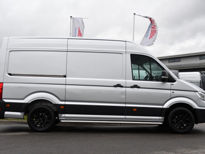 Volkswagen Crafter 35 2.0 TDI L3H3 Highline PB Edition Full Options! Adaptieve Cruise, Carplay, LED, Leder, Stoelwarming, Trekhaak, Multimedia, Uniek! foto 8