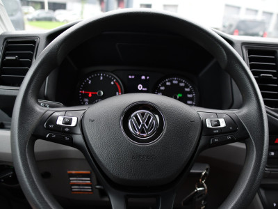 Volkswagen Crafter 35 2.0 TDI L3H3 PB Edition Adaptieve Cruise, Camera, LED, Carplay, Trekhaak, Automaat, 140pk, Sensoren, Multimedia, Uniek! foto 14