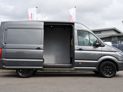 Volkswagen Crafter 35 2.0 TDI L3H3 PB Edition Camera, Adaptieve Cruise, Carplay, LED, Clima, 177pk, Automaat, Voorruit verwarming, Massage stoel, Uniek! 11