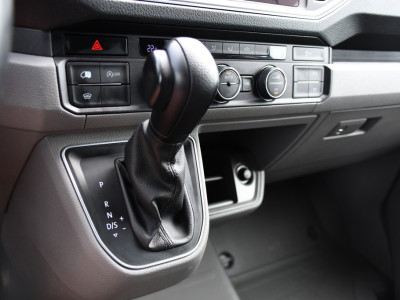Volkswagen Crafter 35 2.0 TDI L3H3 PB Edition Camera, Adaptieve Cruise, Carplay, LED, Clima, 177pk, Automaat, Voorruit verwarming, Massage stoel, Uniek! 19