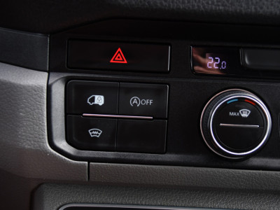 Volkswagen Crafter 35 2.0 TDI L3H3 PB Edition Camera, Adaptieve Cruise, Carplay, LED, Clima, 177pk, Automaat, Voorruit verwarming, Massage stoel, Uniek! 20