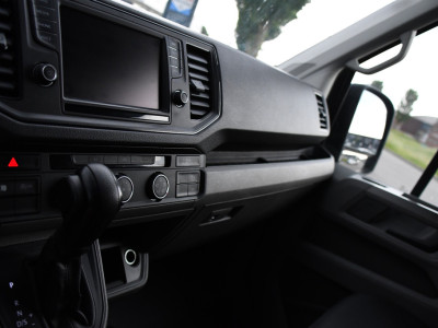 Volkswagen Crafter 35 2.0 TDI L3H3 PB Edition Camera, Adaptieve Cruise, Carplay, LED, Trekhaak, Multimedia, 140pk, Automaat, Sensoren, Uniek! foto 13