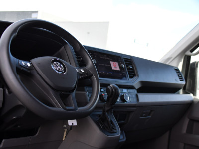 Volkswagen Crafter 35 2.0 TDI L3H3 PB Edition Camera, Cruise, Carplay, 140pk, Trekhaak, Carbolt, Automaat, Sensoren, Geveerde stoel, Uniek! foto 12