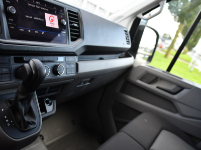 Volkswagen Crafter 35 2.0 TDI L3H3 PB Edition Camera, Cruise, Carplay, 140pk, Trekhaak, Carbolt, Automaat, Sensoren, Geveerde stoel, Uniek! foto 18