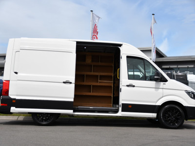 Volkswagen Crafter 35 2.0 TDI L3H3 PB Edition Camera, Cruise, Carplay, Carplay, Sensoren, geveerde stoel, Trekhaak, 140pk, Automaat, Multimedia, Uniek! 11