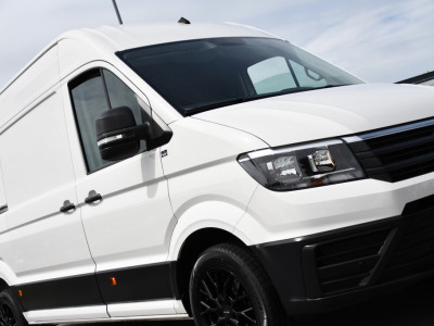 Volkswagen Crafter 35 2.0 TDI L3H3 PB Edition Camera, Cruise, Carplay, Carplay, Sensoren, geveerde stoel, Trekhaak, 140pk, Automaat, Multimedia, Uniek! 17