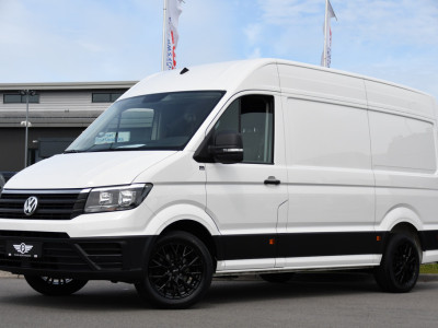 Volkswagen Crafter 35 2.0 TDI L3H3 PB Edition Camera, Cruise, Carplay, Carplay, Sensoren, geveerde stoel, Trekhaak, 140pk, Automaat, Multimedia, Uniek! 4