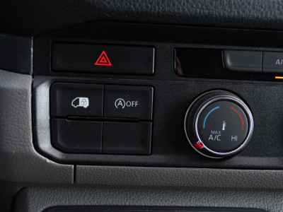 Volkswagen Crafter 35 2.0 TDI L3H3 PB Edition Camera, Cruise, Carplay, LED, Automaat, Sensoren, 140pk, Trekhaak, Multimedia, Uniek! foto 21