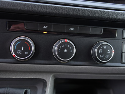 Volkswagen Crafter 35 2.0 TDI L3H3 PB Edition Camera, Cruise, Carplay, LED, Automaat, Trekhaak, Multimedia, Automaat, 140pk, Uniek! 21