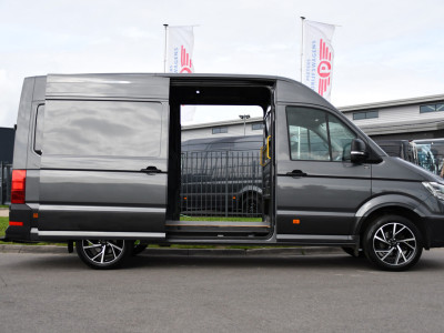 Volkswagen Crafter 35 2.0 TDI L3H3 PB Edition MARGE! Adaptieve Cruise, Camera, Carplay, 2 x Schuifdeur, Multimedia, LED, 177pk, Automaat, Stoelverwarming, Trekhaak, Uniek! foto 11