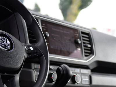 Volkswagen Crafter 35 2.0 TDI L3H3 PB Edition MARGE! Adaptieve Cruise, Camera, Carplay, 2 x Schuifdeur, Multimedia, LED, 177pk, Automaat, Stoelverwarming, Trekhaak, Uniek! foto 13