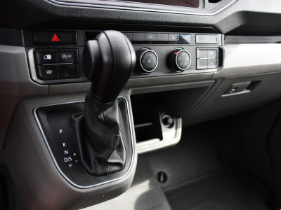 Volkswagen Crafter 35 2.0 TDI L3H3 PB Edition MARGE! Adaptieve Cruise, Camera, Carplay, 2 x Schuifdeur, Multimedia, LED, 177pk, Automaat, Stoelverwarming, Trekhaak, Uniek! foto 18