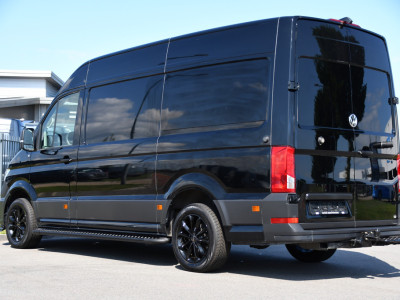 Volkswagen Crafter 35 2.0 TDI L3H3 RWD Black Edition Camera, Adaptieve Cruise, 3500kg Trekhaak, Automaat, LED, Geveerde stoel, 164pk, Massage stoel, Uniek! foto 3