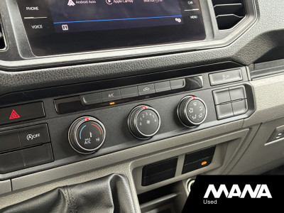 Volkswagen Crafter 35 2.0 TDI L4 Bakwagen Airco Carplay Laadklep 750kg Lat om Lat Lederen bekleding 21