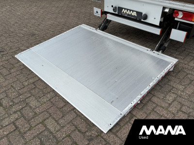 Volkswagen Crafter 35 2.0 TDI L4 Bakwagen Airco Carplay Laadklep 750kg Lat om Lat Lederen bekleding 8