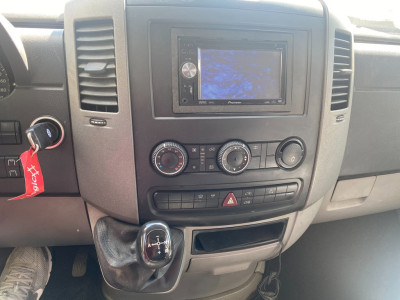 Volkswagen Crafter 35 2.5 TDI L2H2 DC Trendline / Airco / Automaat / Cruise Control / 100KW=166PK/ 2X Zijdeur L+R / foto 7