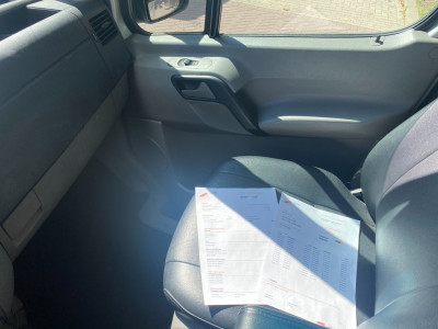 Volkswagen Crafter 35 2.5 TDI L2H2 DC Trendline / Airco / Automaat / Cruise Control / 100KW=166PK/ 2X Zijdeur L+R / foto 8