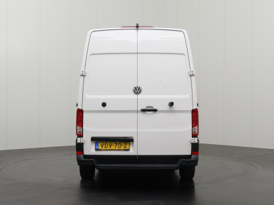 Volkswagen Crafter e-Crafter L3H3 36 kWh | Elektrisch | Navigatie | Camera | Airco | 3-Zits | Cruise 11