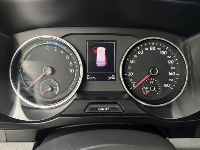 Volkswagen Crafter e-Crafter L3H3 36 kWh | Elektrisch | Navigatie | Camera | Airco | 3-Zits | Cruise 9