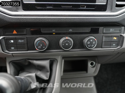 Volkswagen Crafter 102pk L3H3 Trekhaak Airco Cruise Parkeersensoren v+a Euro6 L2H2 Airco Trekhaak Cruise control 18