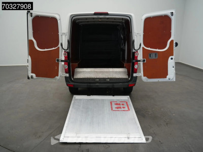 Volkswagen Crafter 109pk L1H1 Airco Cruise Parkeersensoren Euro6 L1 Airco Cruise control foto 8