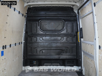 Volkswagen Crafter 140pk Automaat L3H3 Airco Cruise Parkeersensoren v+a Euro6 L2H2 Airco Cruise control 10