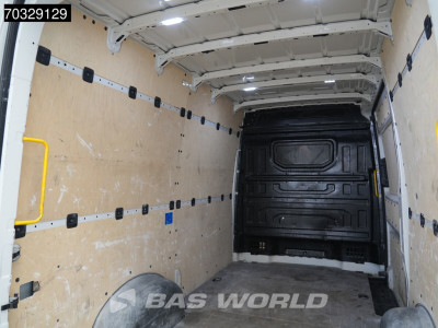 Volkswagen Crafter 140pk Automaat L3H3 Airco Cruise Parkeersensoren v+a Euro6 L2H2 Airco Cruise control 11
