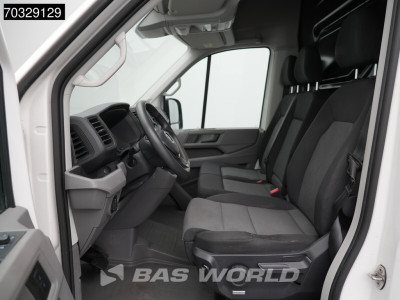 Volkswagen Crafter 140pk Automaat L3H3 Airco Cruise Parkeersensoren v+a Euro6 L2H2 Airco Cruise control 12