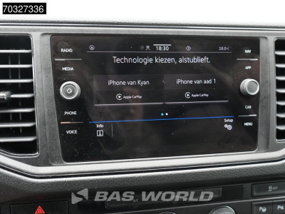 Volkswagen Crafter 140pk Automaat L3H3 Trekhaak Airco Cruise Parkeersensoren v+a APK 05-2027 Euro6 L2H2 Airco Trekhaak Cruise control 19