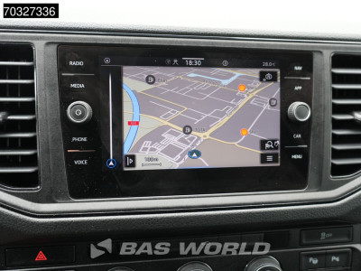 Volkswagen Crafter 140pk Automaat L3H3 Trekhaak Airco Cruise Parkeersensoren v+a APK 05-2027 Euro6 L2H2 Airco Trekhaak Cruise control 20